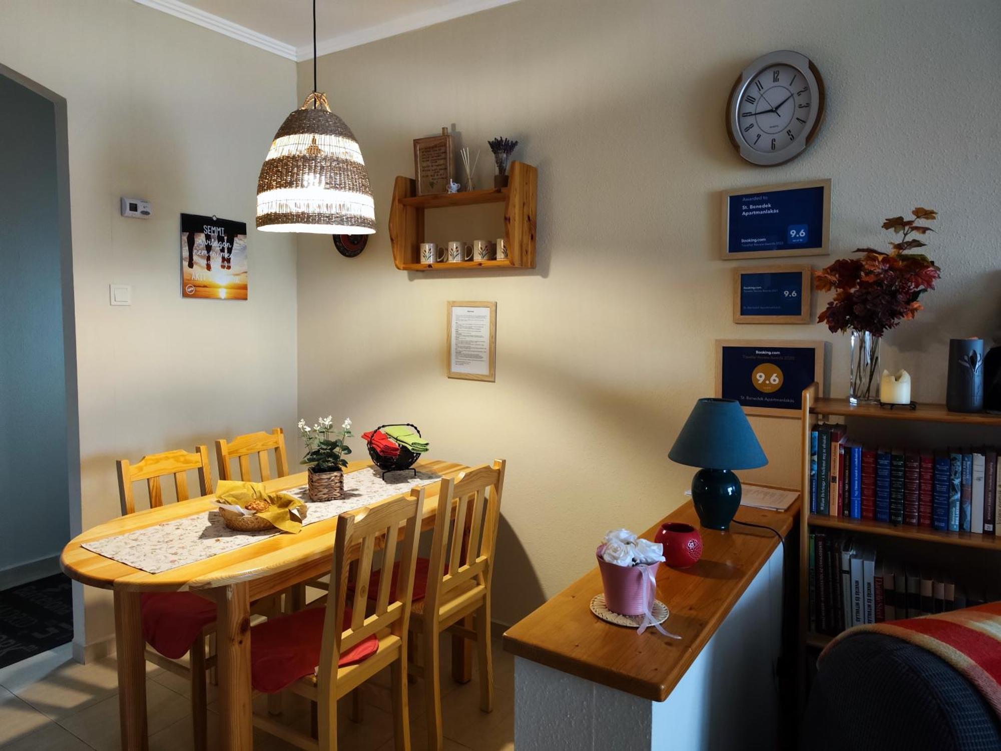 Appartamento St. Benedek Apartmanlakás Mezőkövesd Esterno foto